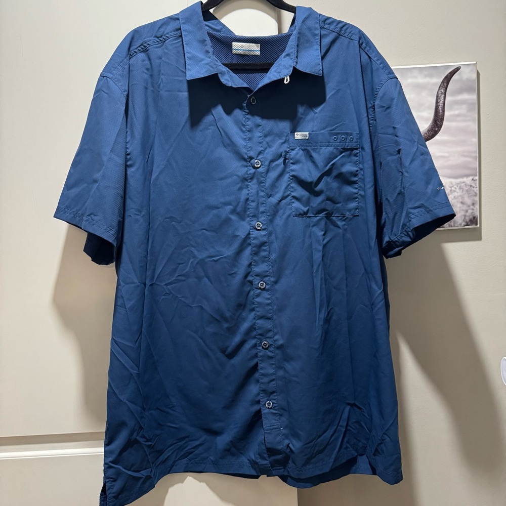 Columbia PFG button down short sleeve shirt